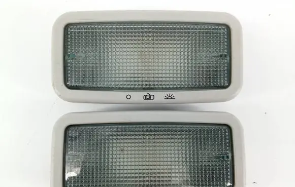Volkswagen Transporter - Caravelle T5 Rear seat light 7E0947105E