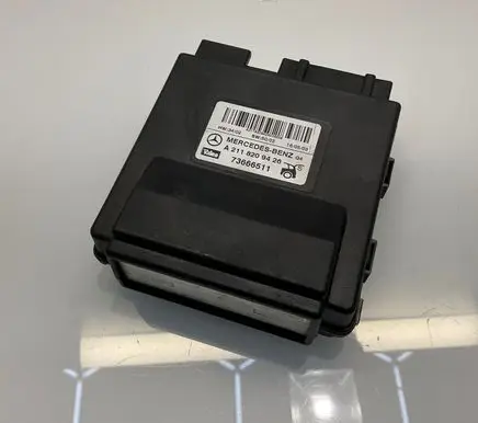 Mercedes-Benz E W211 Tailgate/trunk control unit/module A2118209426 73666511 2118209426