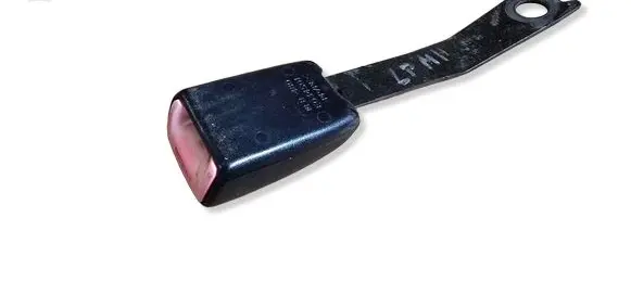 Suzuki Ignis Front seatbelt buckle E034501 B480