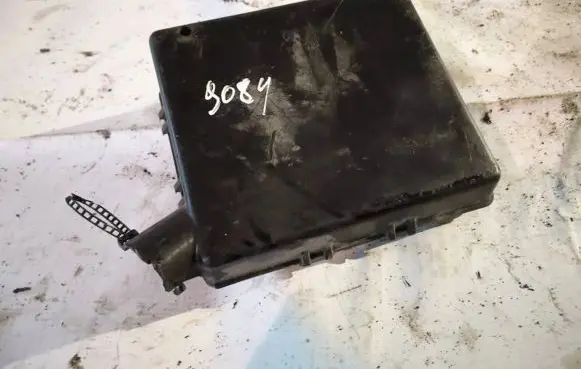 Chrysler Sebring (ST-22 - JR) Fuse box cover 04759397ab