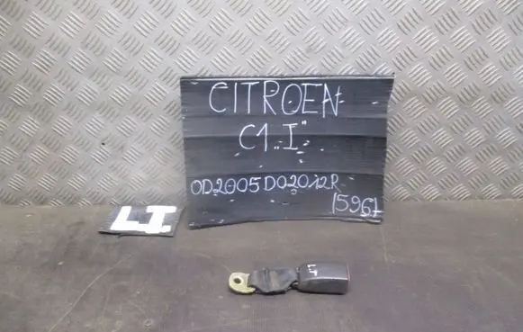Citroen C1 Front seatbelt buckle