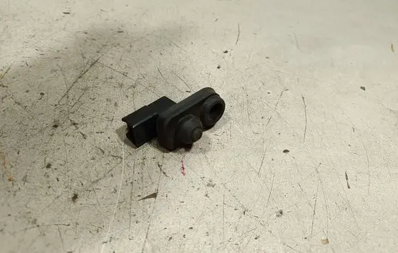 Mitsubishi L200 Front door sensor 