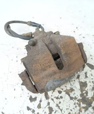 Volkswagen Golf Plus Front brake caliper