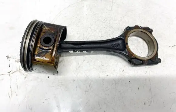 Chevrolet Epica Piston with connecting rod