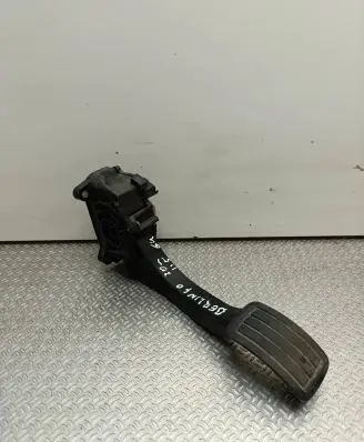 Citroen Berlingo Accelerator throttle pedal 86ET63 3703234