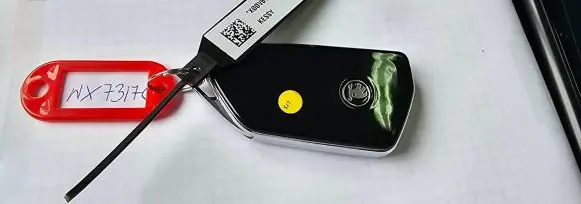 Skoda Octavia Mk4 Ignition key/card 5E4800375D