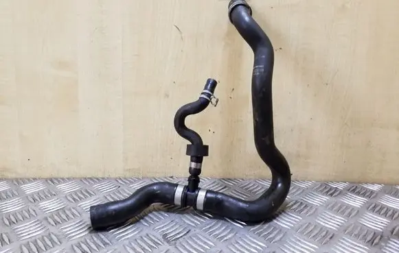 Ford Kuga II Engine coolant pipe/hose AV618C351BH