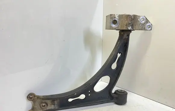 Volkswagen Golf Plus Front lower control arm/wishbone 1K0407153G