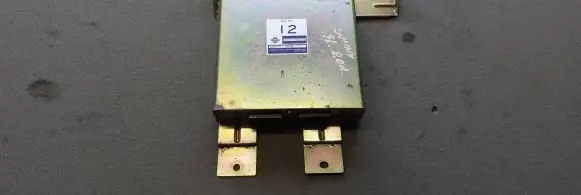 Nissan Sunny Engine control unit/module 2371066C00 A93B71565