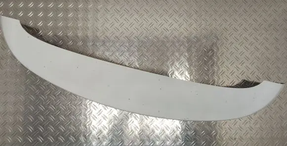 Tailgate/trunk spoiler