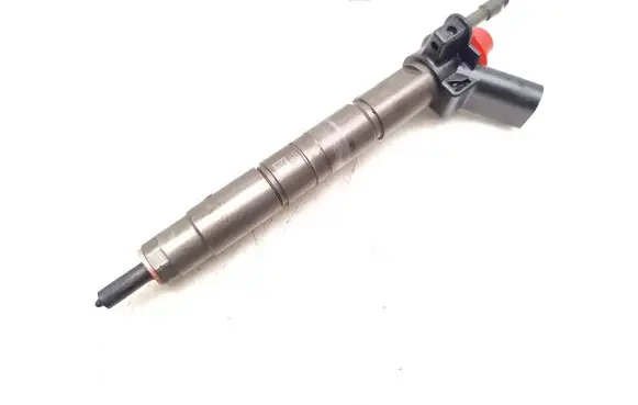 BMW 3 E90 E91 Fuel injector 7797877 0445116001