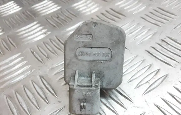 Opel Astra G Headlight level adjustment motor 90590665