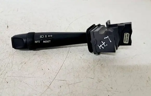 Volvo XC90 Indicator stalk 30658618