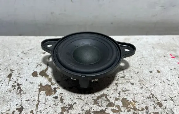Mercedes-Benz E W212 Front door high frequency speaker A2048205902 11715H0251 23010010