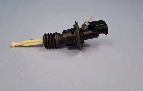 Peugeot Expert Clutch master cylinder 9809425480
