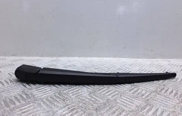 Toyota Avensis T270 Rear wiper blade arm 8524105100