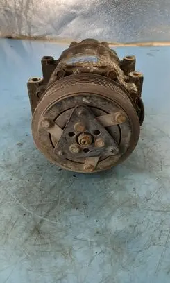 Volvo V50 Air conditioning (A/C) compressor (pump)