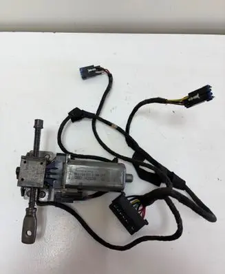 Mercedes-Benz S W221 Seat adjustment motor 0390203255