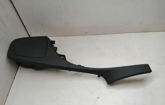Cup holder front