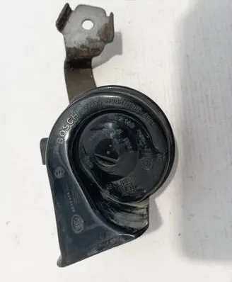 Volkswagen Golf VI Horn signal 3881157