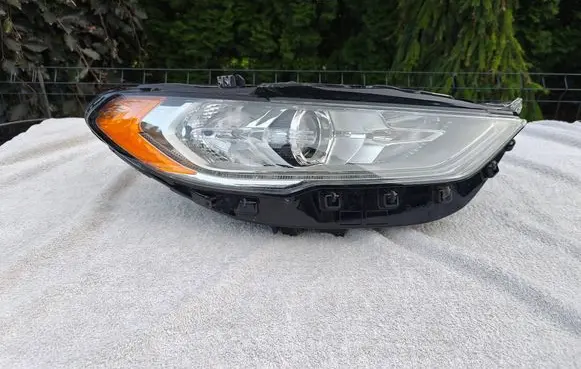 Ford Fusion II Headlight/headlamp HS7313W029CF 441204N5WQN