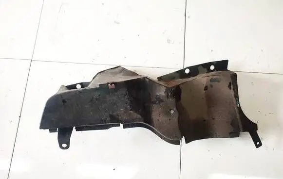 Chevrolet HHR Engine splash shield/under tray