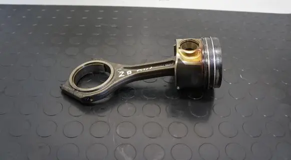 Audi A6 S6 C6 4F Piston with connecting rod