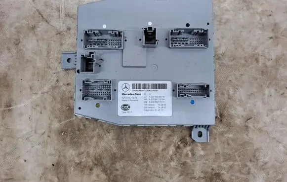 Mercedes-Benz C W205 SAM control unit A2059006818