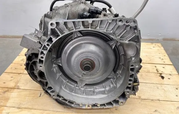 Mercedes-Benz GLA H247 Automatic gearbox 700423