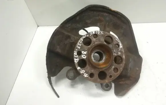 Mercedes-Benz B W245 Front wheel hub