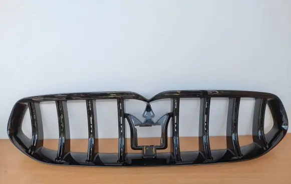 Maserati Grecale Front bumper upper radiator grill 670170829