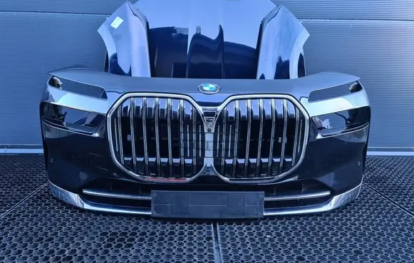 BMW 7 G70 Front piece kit 