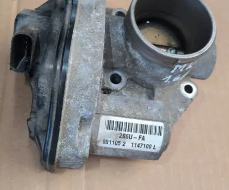 Ford Focus Throttle valve
