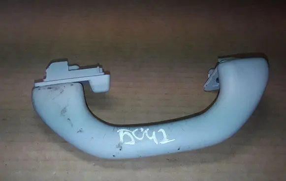 Volkswagen PASSAT B7 Front interior roof grab handle 1K0857607N