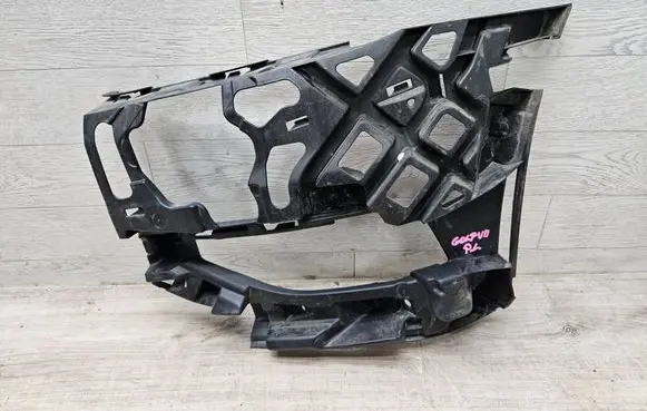 Volkswagen Golf VII Front bumper mounting bracket 5G0807723F