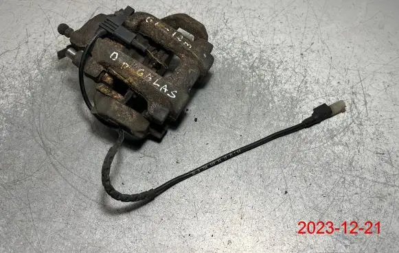 Mercedes-Benz GL X164 Rear brake caliper