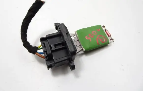 Fiat 500L Intake resonator g3r