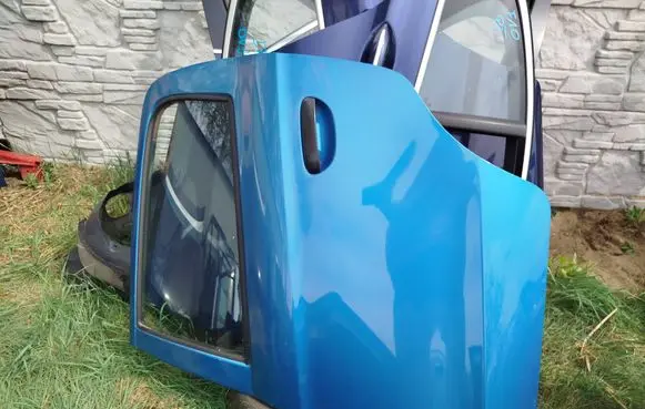 Mitsubishi Space Star Rear door T69
