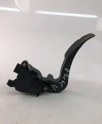 Peugeot 207 Accelerator throttle pedal 31316B