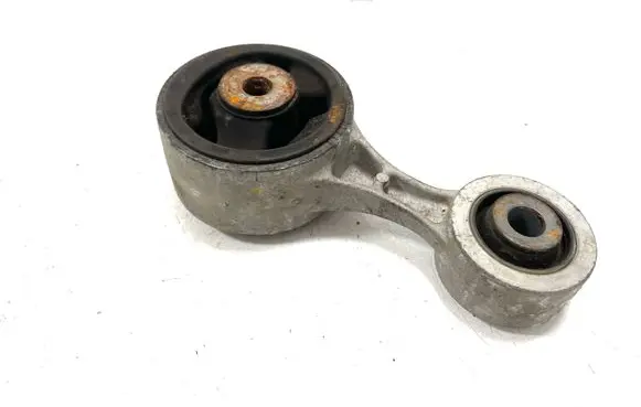 Honda Civic Engine mount bracket