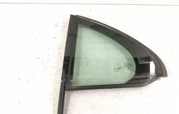 Mercedes-Benz E W213 Rear vent window glass 2137300155 2137300755