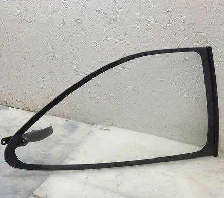 Toyota Corolla E110 Rear side window 43R00033