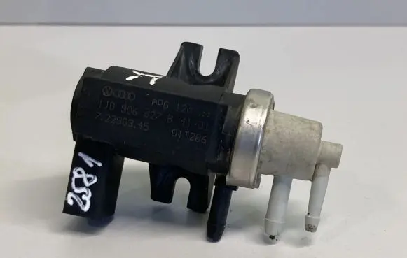 Audi A3 S3 8L Turbo solenoid valve 1J0906627B