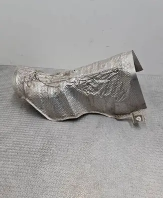 Toyota Prius (XW50) Exhaust heat shield