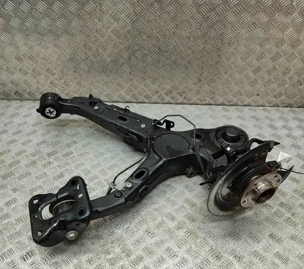Opel Vivaro Rear wheel hub 9807505080