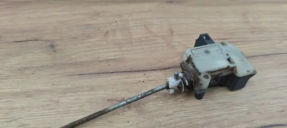 Skoda Octavia Mk2 (1Z) Fuel tank cap lock 