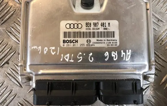 Audi A4 S4 B6 8E 8H Engine control unit/module 8E0907401M 1039S04219 0281011255