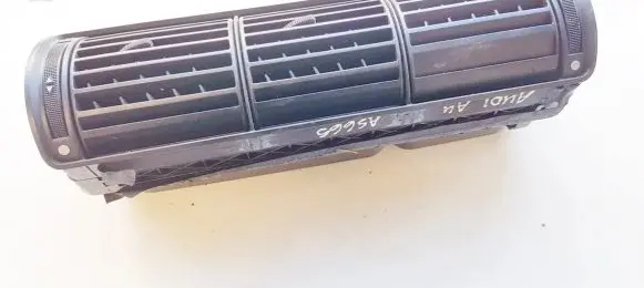 Audi A4 S4 B5 8D Dash center air vent grill 8d0820951