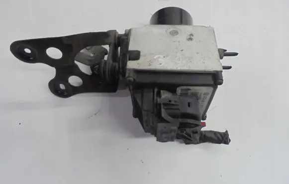 Volkswagen PASSAT B6 ABS Pump 3C0614109E