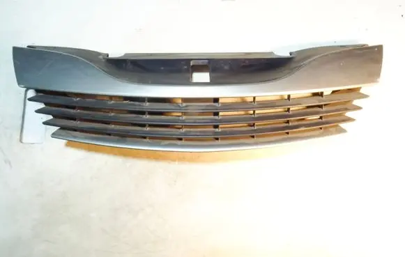 Renault Laguna II Front grill 3200012581
